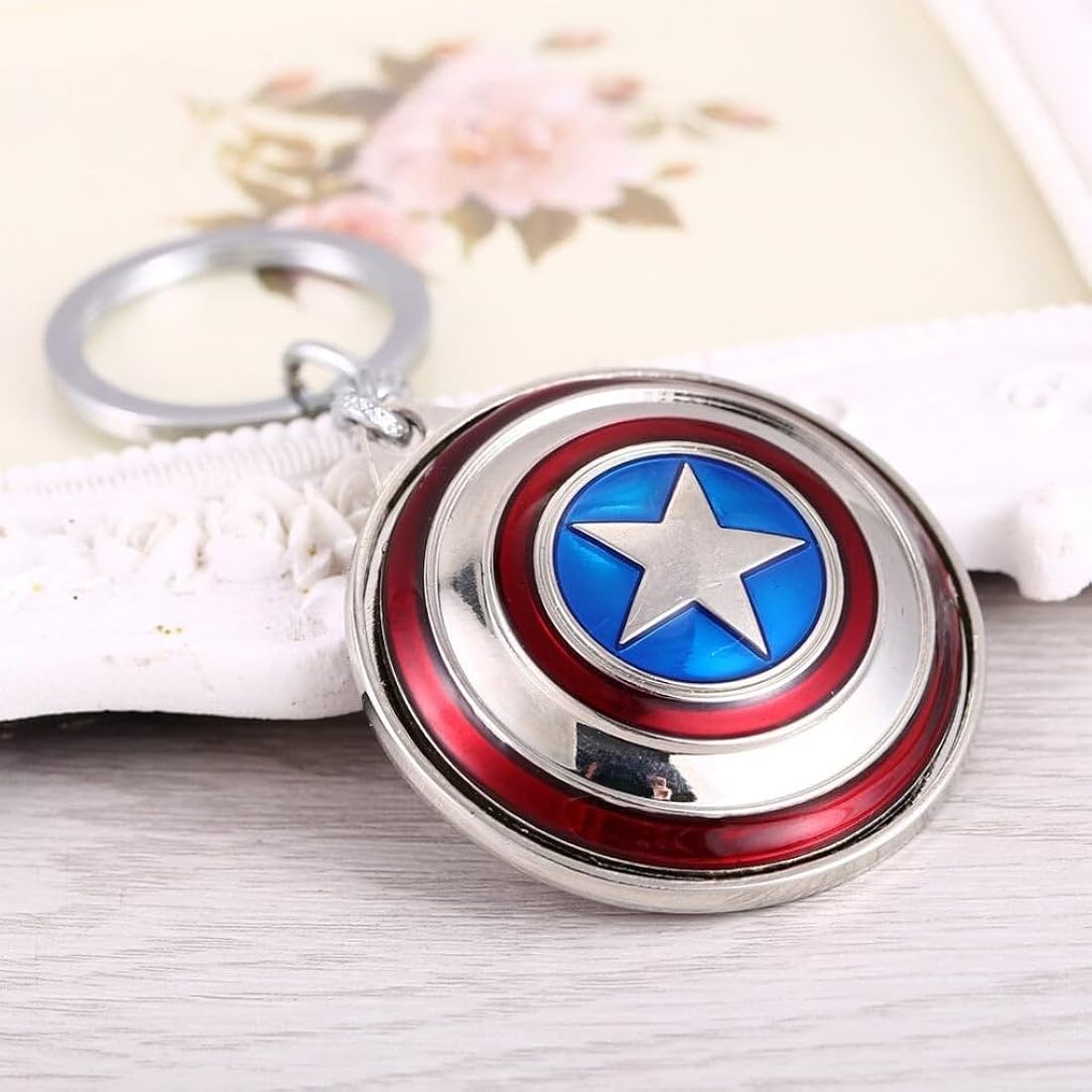 Captain America Revolving Keychain - Marvel (Metal Keychain)