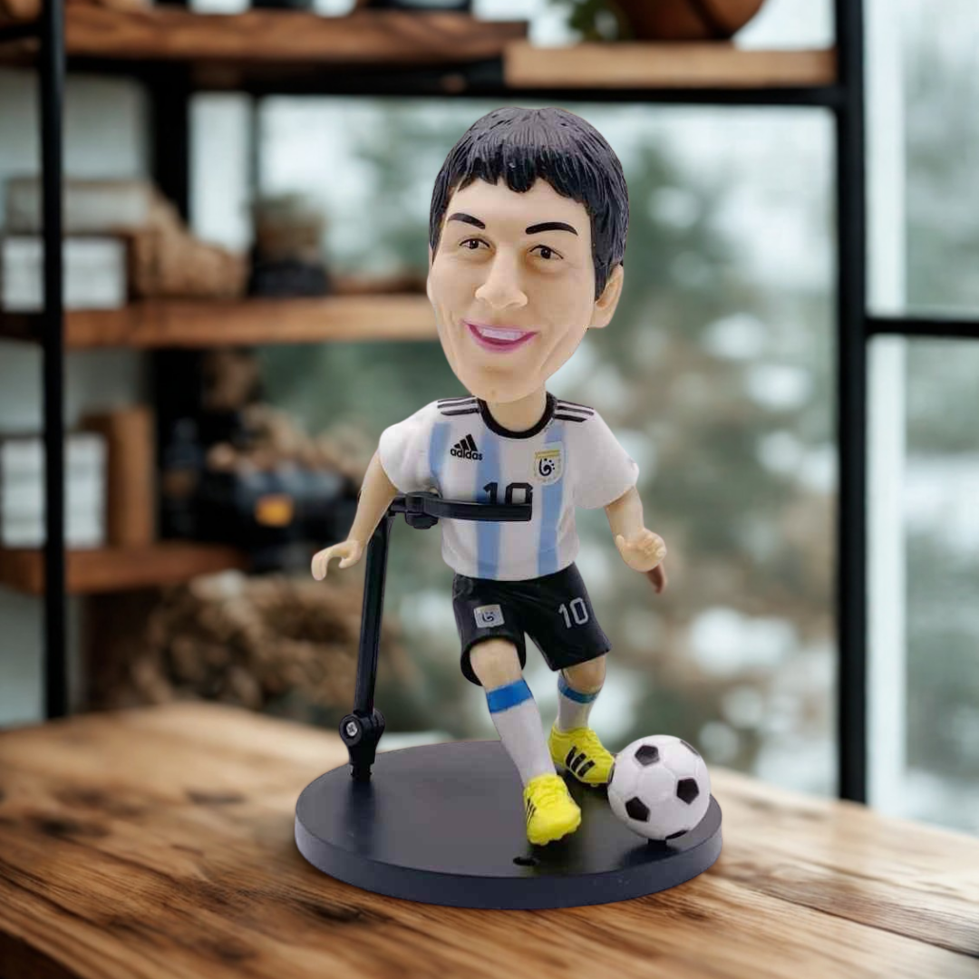 Messi Kick Bobble Head (16-17cm)