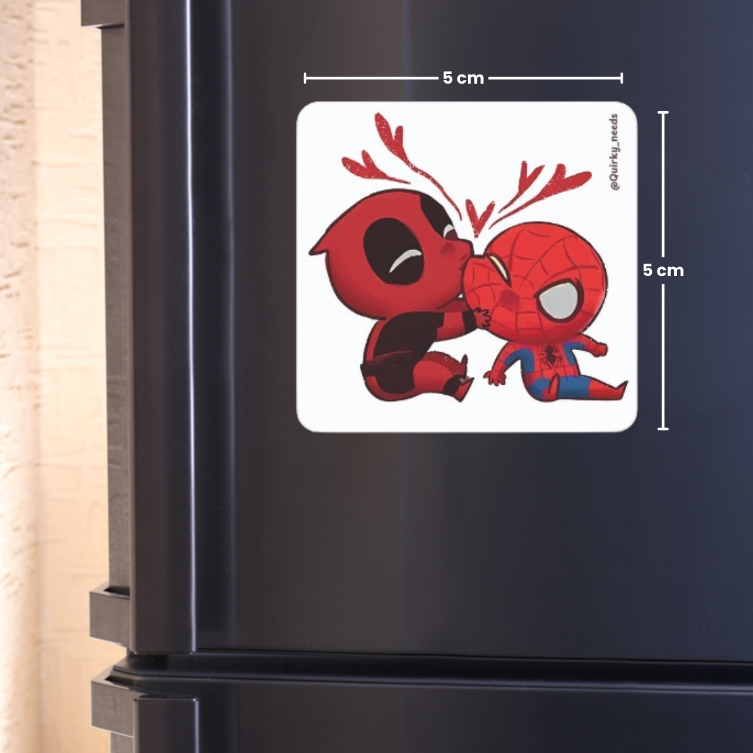Deadpool kiss Spiderman - Fridge Magnet